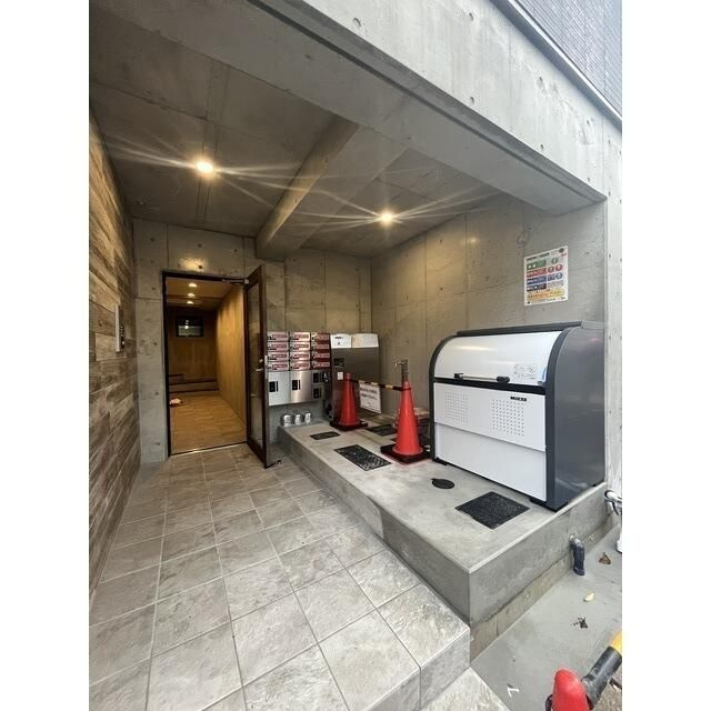 江戸川区北小岩１丁目の賃貸マンションのエントランス
