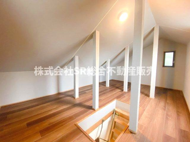 森河内西2丁目中古戸建の脱衣所|室内洗濯機置場もあり清潔感のある脱衣場です♪