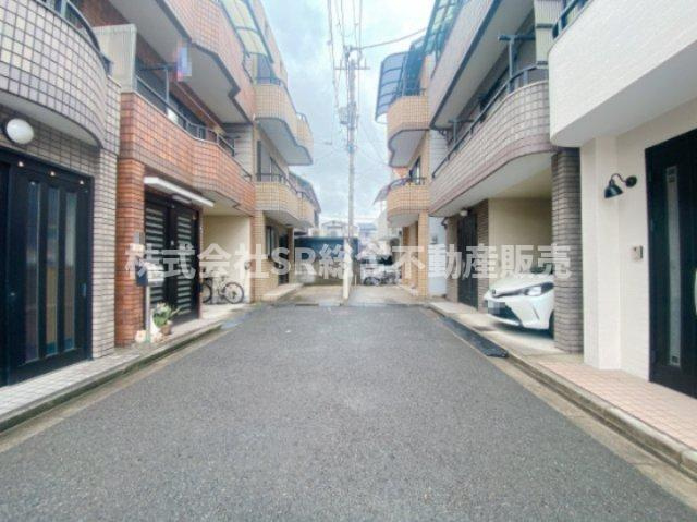 森河内西2丁目中古戸建の前面道路含む現地写真|前面道路含む現地写真です