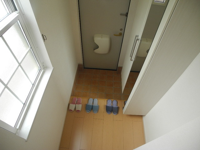 カレントハウスＤの玄関|※同物件別部屋のお写真となります。