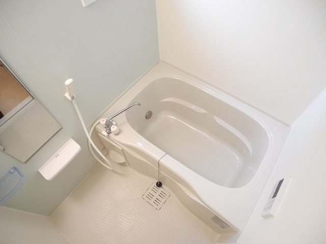 カレントハウスＤの浴室|※同物件別部屋のお写真となります。