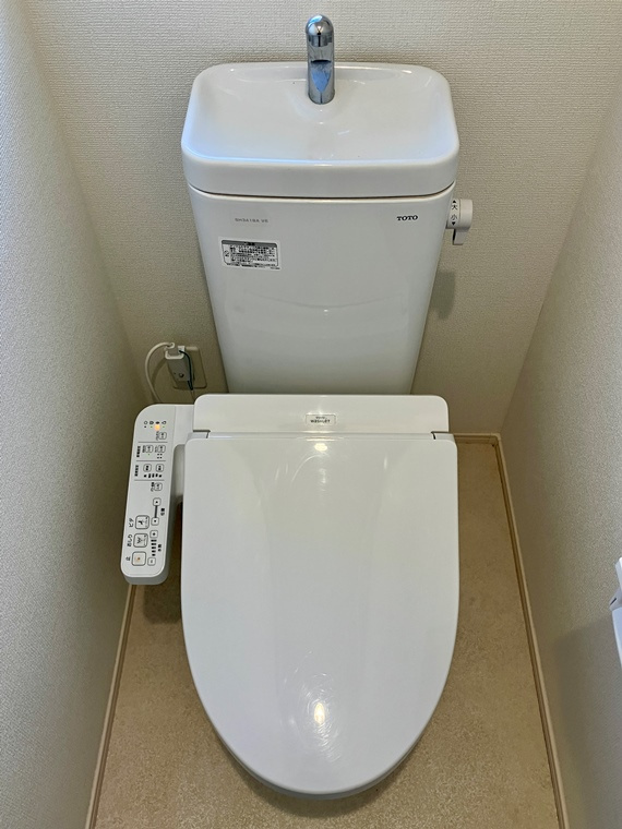古ケ崎戸建のトイレ
