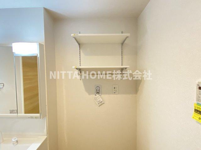 福知山市昭和新町の賃貸マンションの洗面所|脱衣所収納も付いています☆