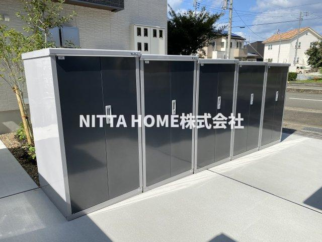 福知山市昭和新町の賃貸マンションのその他共用部分|室内収納も豊富で外部物置も利用することができます◇