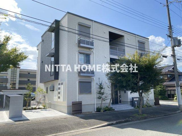 福知山市昭和新町の賃貸マンションの外観パース|２０２３年完成の築浅物件です◇