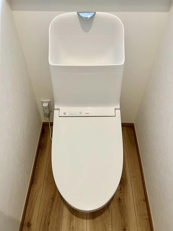もえぎ野戸建のトイレ