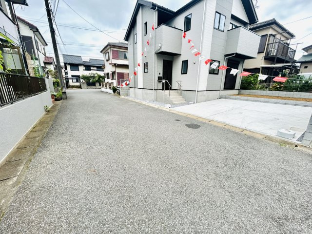 四街道市大日１６期の前面道路含む現地写真