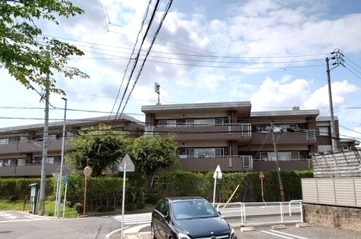 アイユー八事 北棟の外観