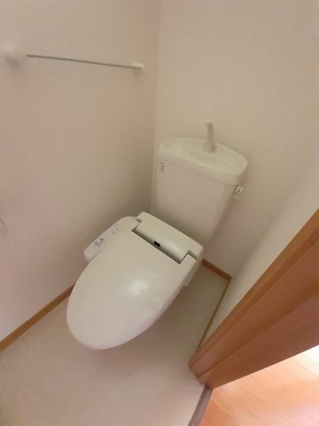 グリュックハウス　Ｂのトイレ|清潔感のあるトイレです