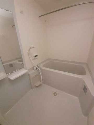 グリュックハウス　Ｂの浴室|コンパクトで使いやすいお風呂です