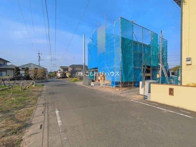 鴻巣市愛の町　新築戸建て（4区画）　04の前面道路含む現地写真|撮影：'26/04/14