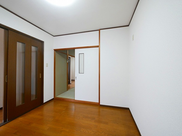 川上町一戸建の居間・リビング