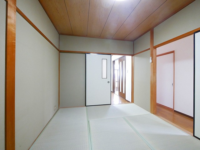 川上町一戸建の和室