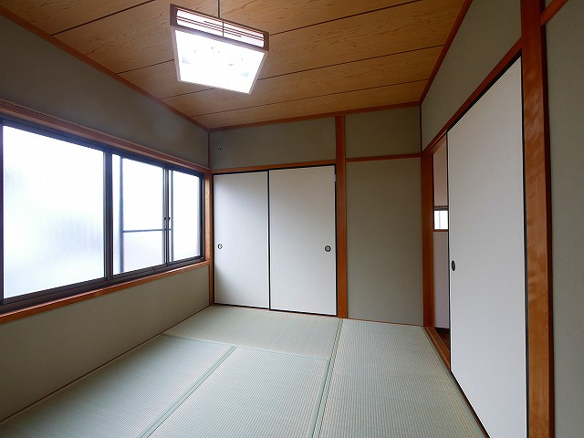 川上町一戸建の和室