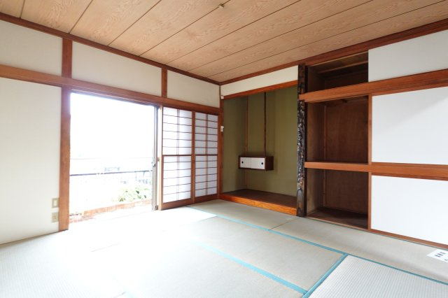 川越市石原町4DK+カースペース付き　中古戸建の和室