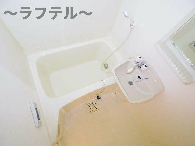 ボンクラージュの浴室