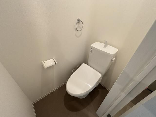 ジーメゾン川越仙波町のトイレ