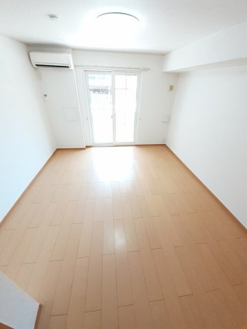 ジェルメ　　刈谷市近郊の賃貸はクラスホーム刈谷店の居間・リビング|ゆったりとした居間です