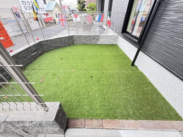 高尾通１丁目新築戸建の庭