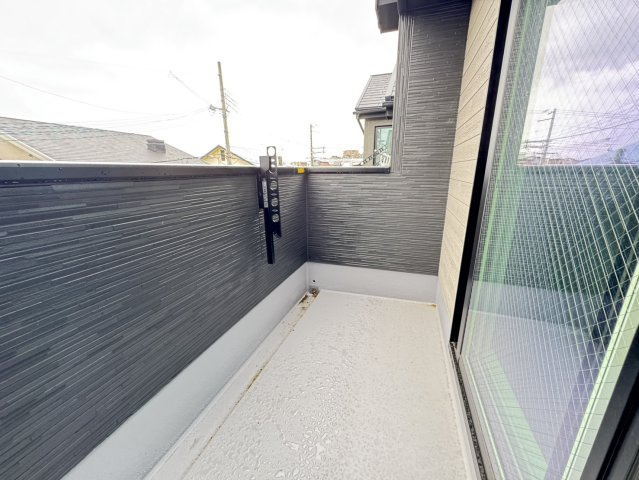 高尾通１丁目新築戸建のバルコニー