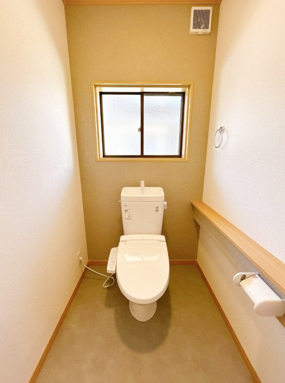 【中古】郡山市片平町字新蟻塚　　　　小山田小学校、郡山第６中学校のトイレ