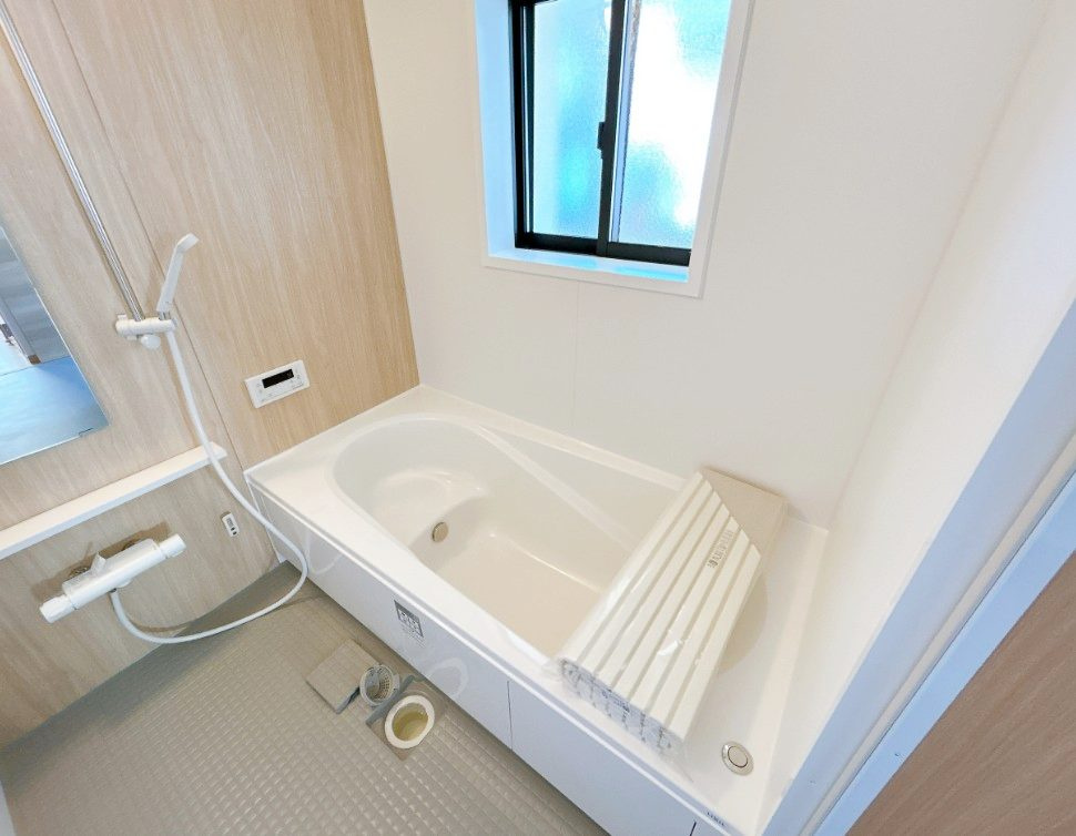 【中古】郡山市片平町字新蟻塚　　　　小山田小学校、郡山第６中学校の浴室
