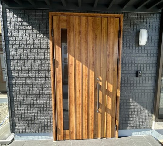 【中古】郡山市片平町字新蟻塚　　　　小山田小学校、郡山第６中学校の玄関