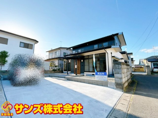 【中古】郡山市片平町字新蟻塚　　　　小山田小学校、郡山第６中学校の外観|南東側から見た駐車場を含む外観♪