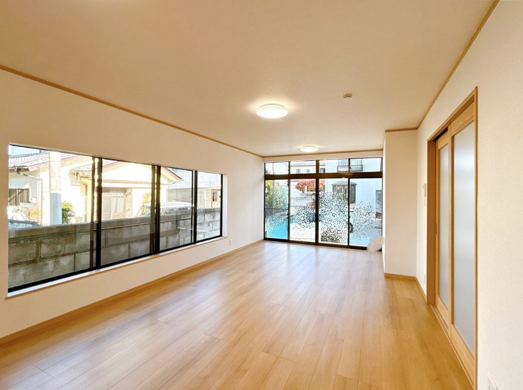 【中古】郡山市片平町字新蟻塚　　　　小山田小学校、郡山第６中学校の居間・リビング|※家族が集まるリビングは広々21.5帖