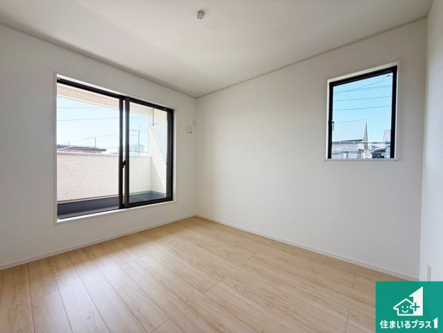 ◆松原市立部　第5期　新築一戸建ての洋室|シンプルな洋室は、自分好みのインテリアが楽しめます♪ご家族とインテリアや家具を選びに行くのは入居時の醍醐味の一つです。ぜひお楽しみください♪