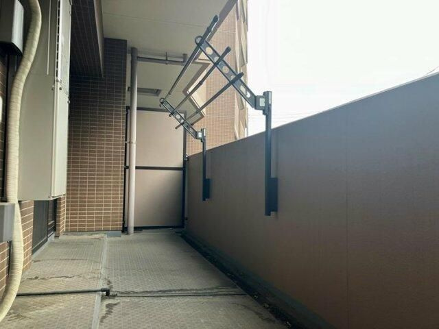 コスモ町屋ロイヤルフォルムのバルコニー