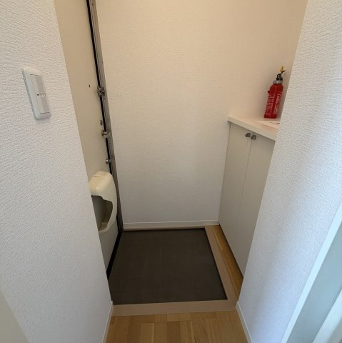 グランラヴィーヌ栄町の玄関|シンプルで使いやすい玄関です