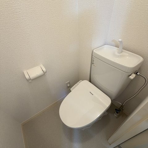 グランラヴィーヌ栄町のトイレ|ゆったりとした空間のトイレです