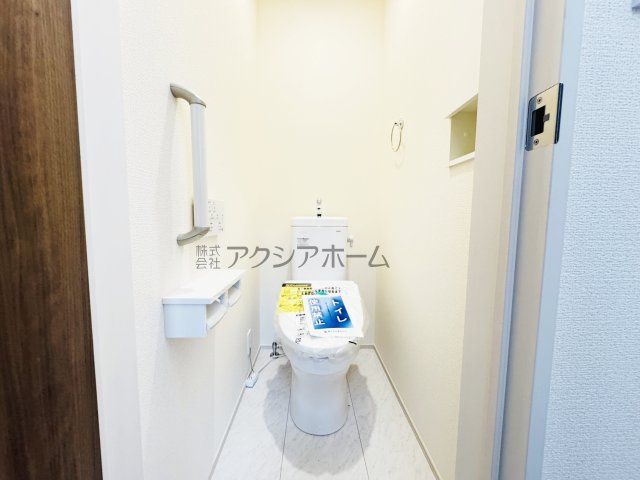 所沢市東狭山ヶ丘3丁目・全7棟　新築一戸建　1号棟のトイレ