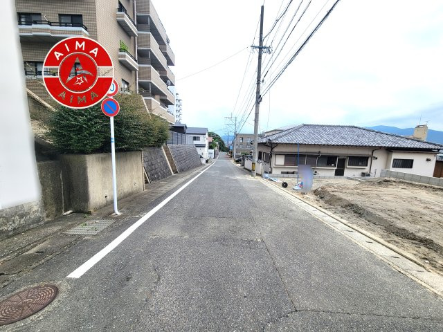福岡市南区寺塚2丁目第1-3棟（1号棟）の前面道路含む現地写真|前面道路です。