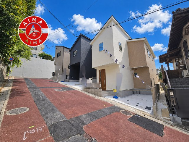 福岡市南区寺塚2丁目第1-3棟（1号棟）の前面道路含む現地写真|見学の時間などお気軽にお問い合わせ下さい。