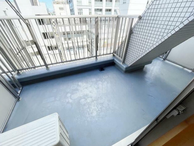 中野区中野３丁目の賃貸マンションのバルコニー