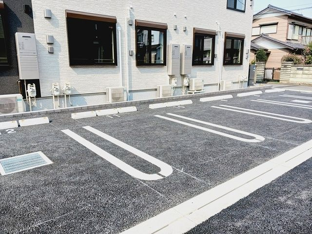 エクセルゲートⅣの駐車場