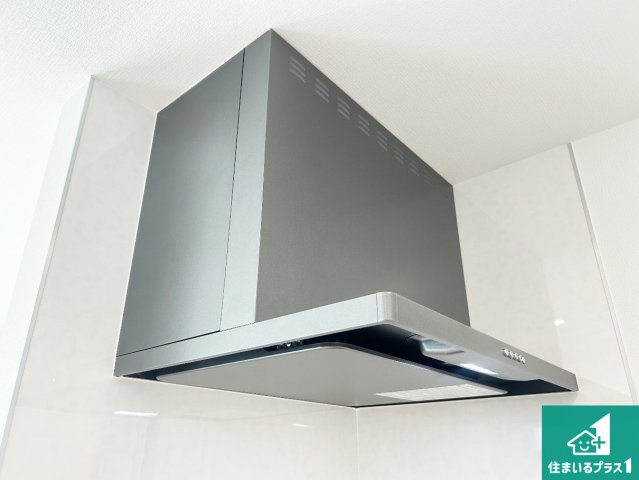 貝塚市堀　第1期　新築一戸建ての設備|汚れにくいスロットフィルタでお手入れラクラク！ＬＥＤ照明付き！