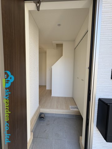 藤沢市城南第６（Ⅰ期）　新築戸建　全7棟２号棟の玄関|玄関です