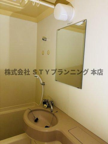 仲介手数料0円！9COAT牧の里の洗面所