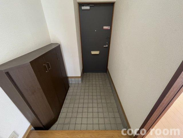 宮崎ハイツＡの玄関
