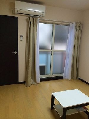 レオネクストノワの居間・リビング