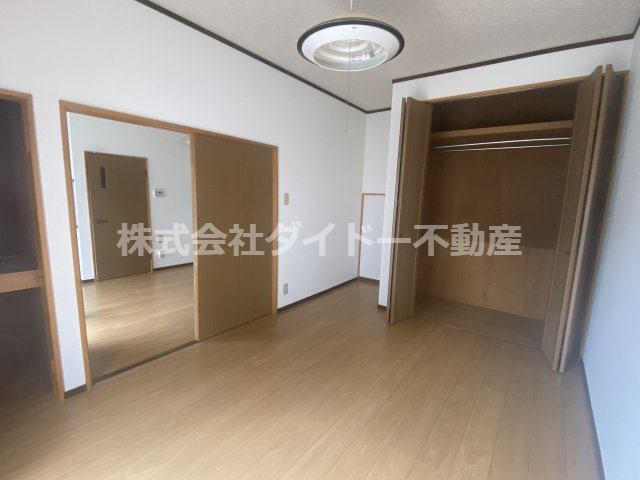 藤井庵貸家の居間・リビング