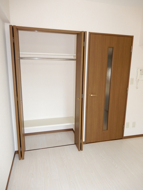 日神パレステージ御徒町第２の収納