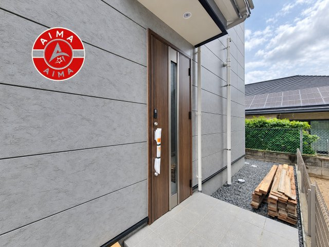 大野城市若草2丁目第1-2棟（1号棟）の玄関|おでかけの時も帰った時も、「我が家」を最初に感じでもらえる素敵な空間に。