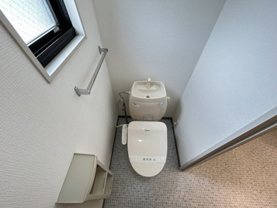 【トイレ】 | ビアンディールⅡ | 落ち着いた色調のトイレです