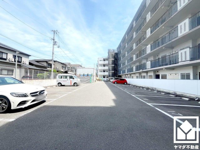 サングレール・アペックスの駐車場