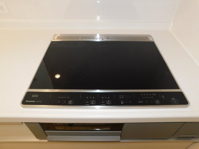 海部郡蟹江町錦１丁目の新築一戸建の浴室|◇ＩＨクッキングヒーター◇　　五徳がなく毎日お手入れが楽になります♪