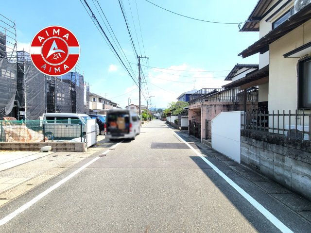 大野城市若草2丁目第1-2棟（2号棟）の前面道路含む現地写真|前面道路です。